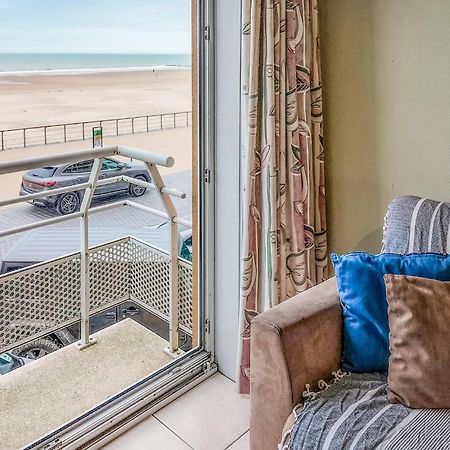Awesome Apartment In Oostende With House Sea View 외부 사진