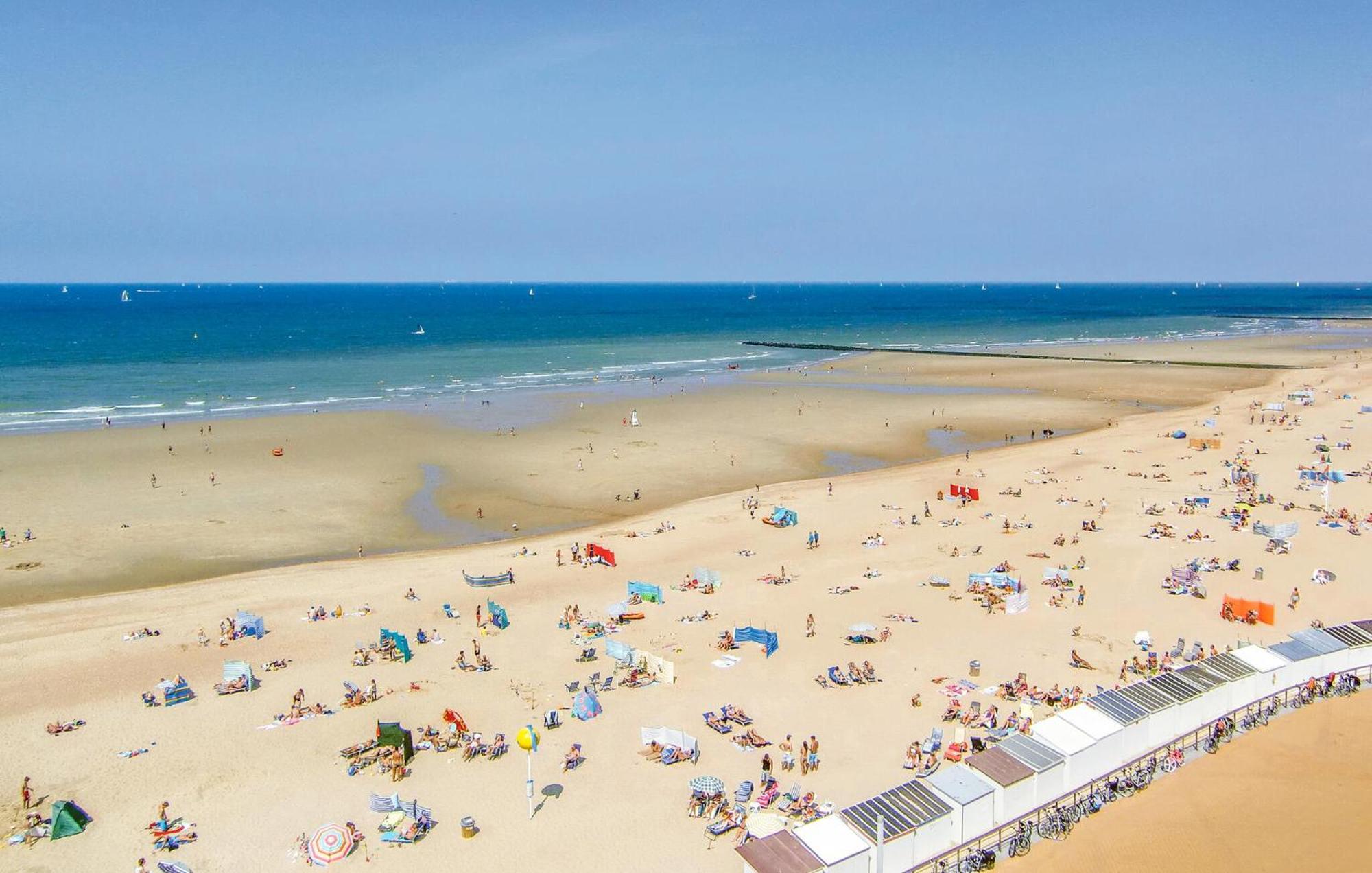 Awesome Apartment In Oostende With House Sea View 외부 사진