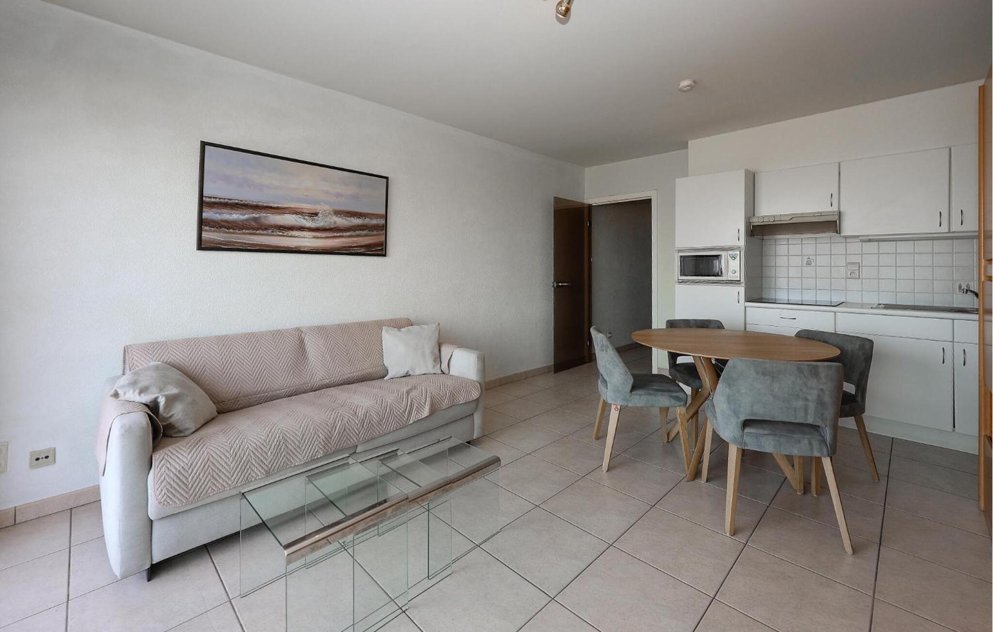 Awesome Apartment In Oostende With House Sea View 외부 사진