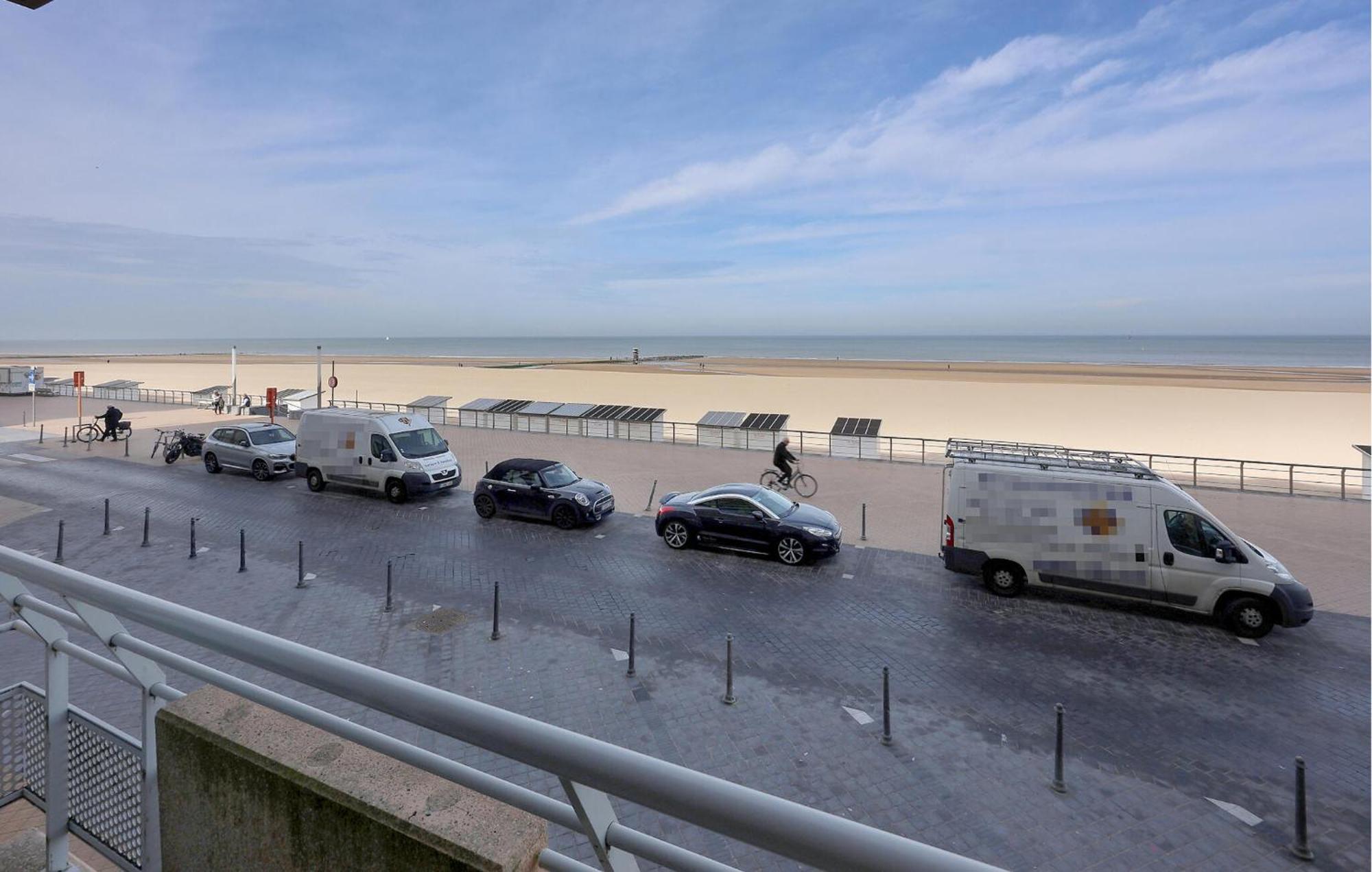 Awesome Apartment In Oostende With House Sea View 외부 사진
